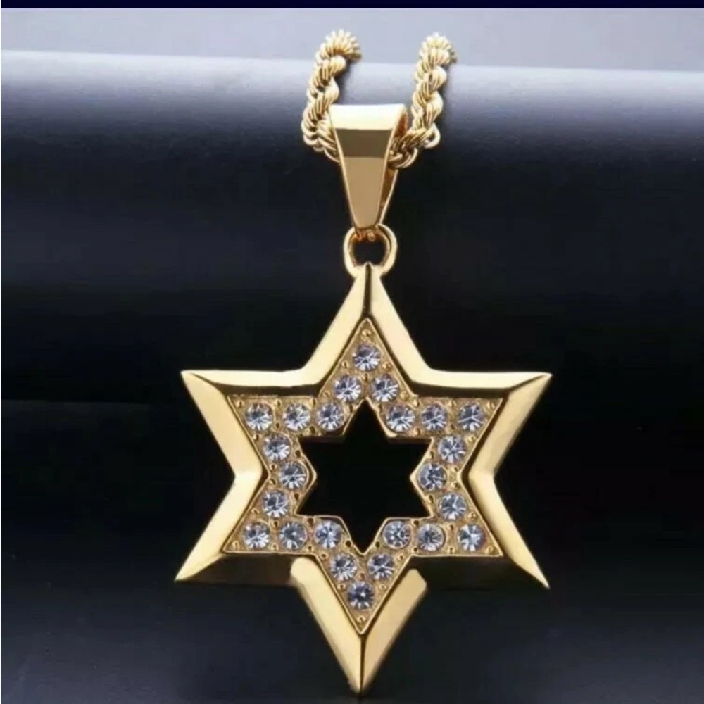 Gold Toned Star of David Pendant Necklace